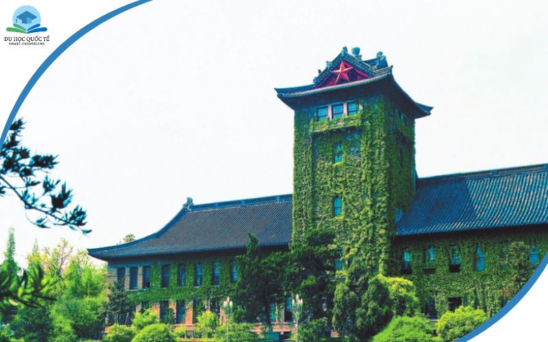 đại học Nam Kinh thuộc top các trường đại học ở trung quốc