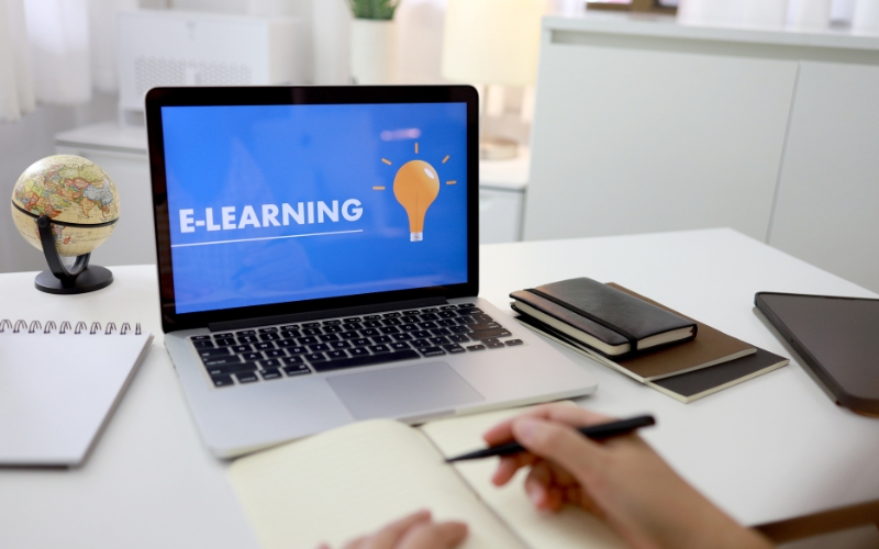 khái niệm nền tảng Elearning