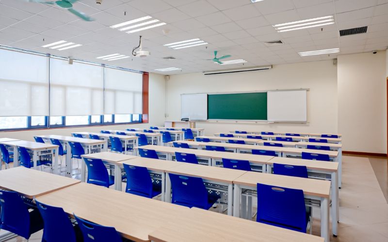 về cơ sở vật chất